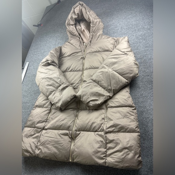 Winter Clearance! Fashion to Figure 3X Long Puffer Coat Taupe Hooded - Picture 3 of 10